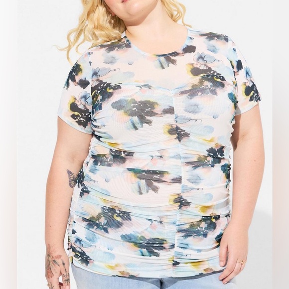 NWT Torrid Floral Stretch Mesh Crew Neck Ruched Top - Picture 4 of 4